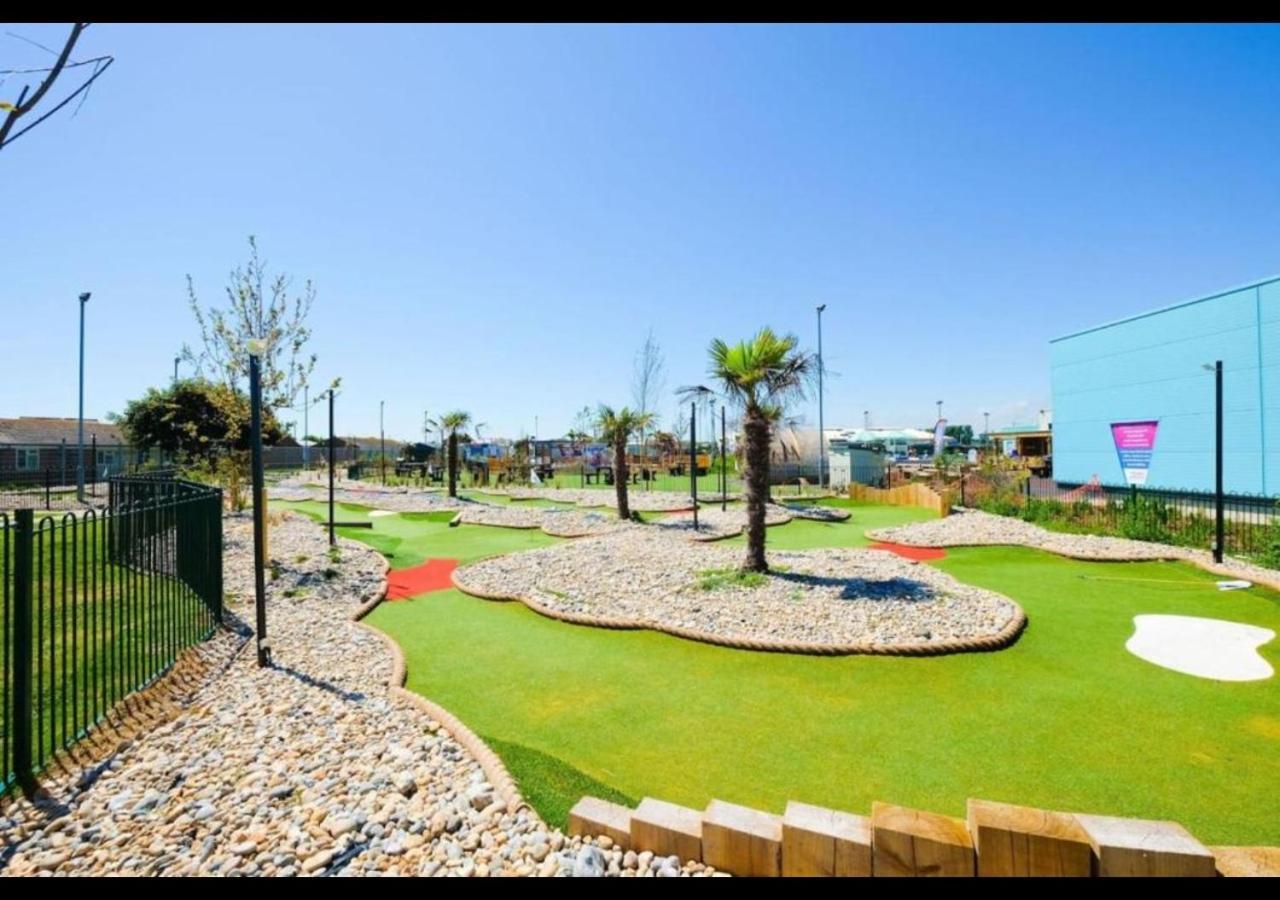 Mp676 Parkdean Camber Sands 외부 사진