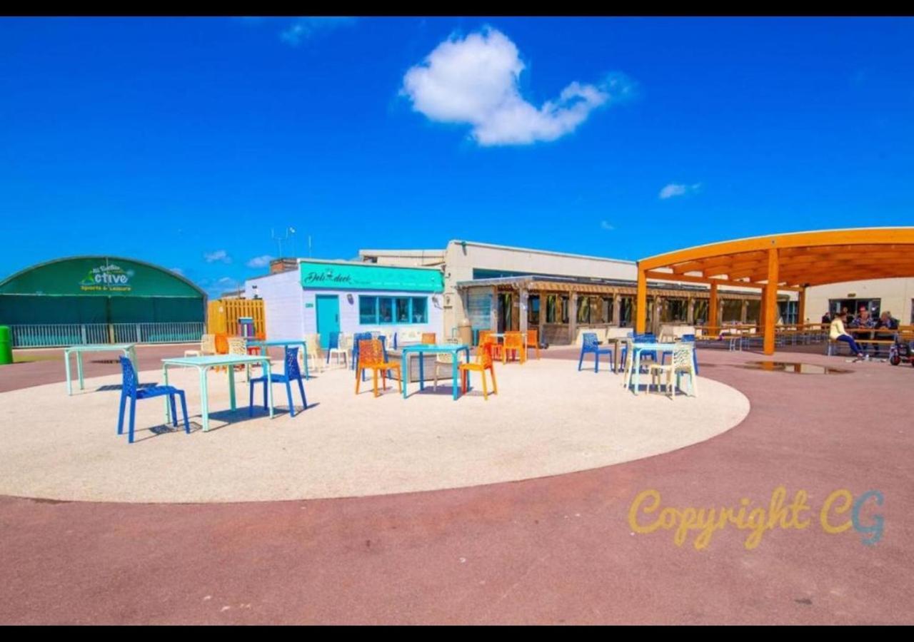 Mp676 Parkdean Camber Sands 외부 사진