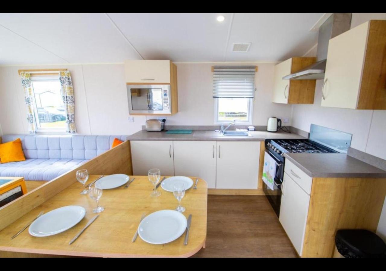 Mp676 Parkdean Camber Sands 외부 사진